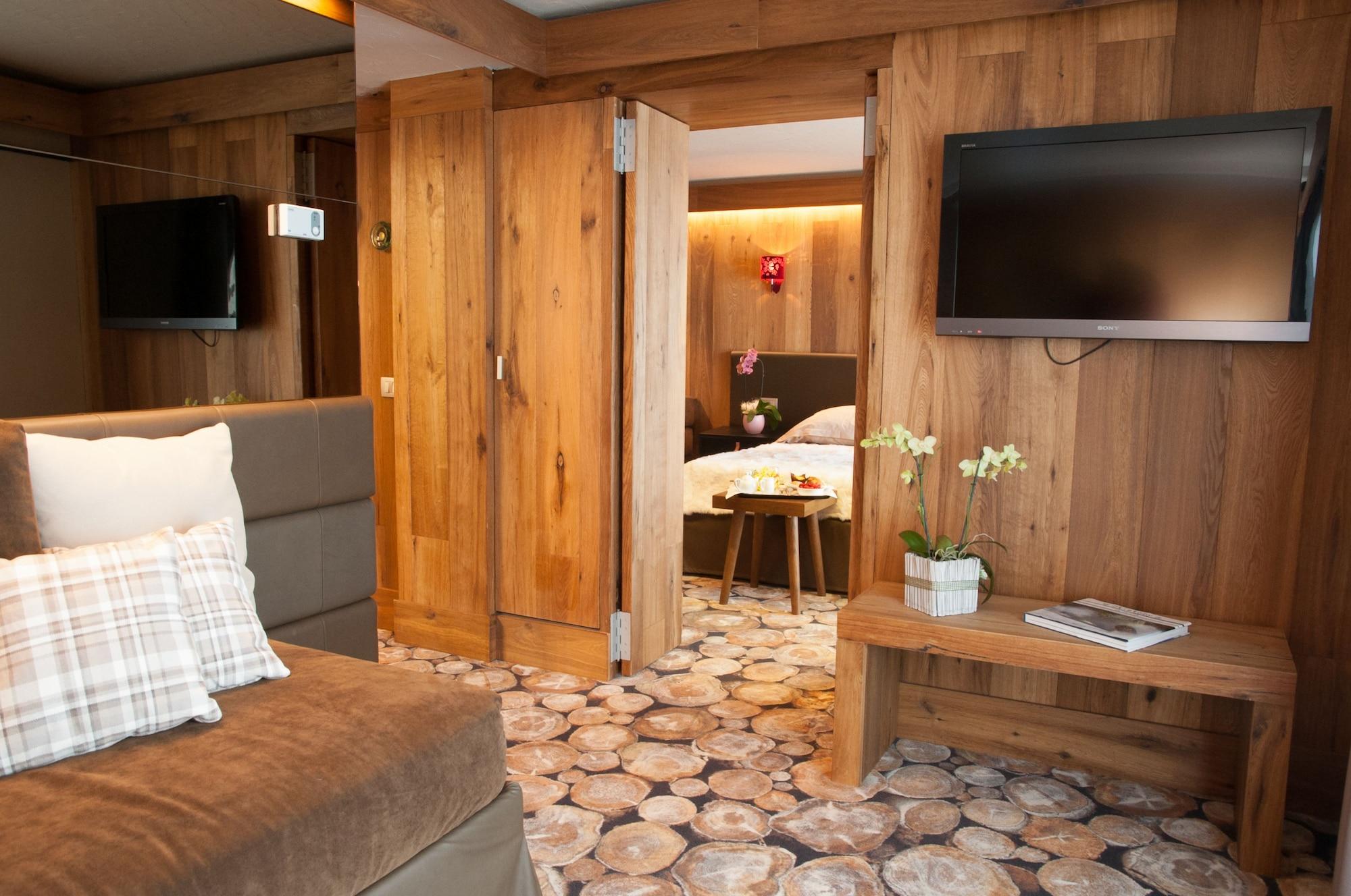 Alexander Charme Hotel Ливиньо Екстериор снимка
