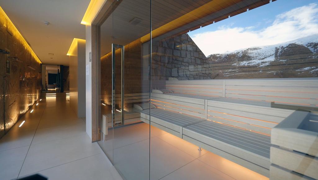 Alexander Charme Hotel Ливиньо Екстериор снимка