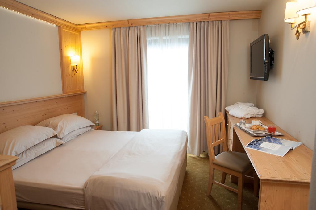 Alexander Charme Hotel Ливиньо Екстериор снимка